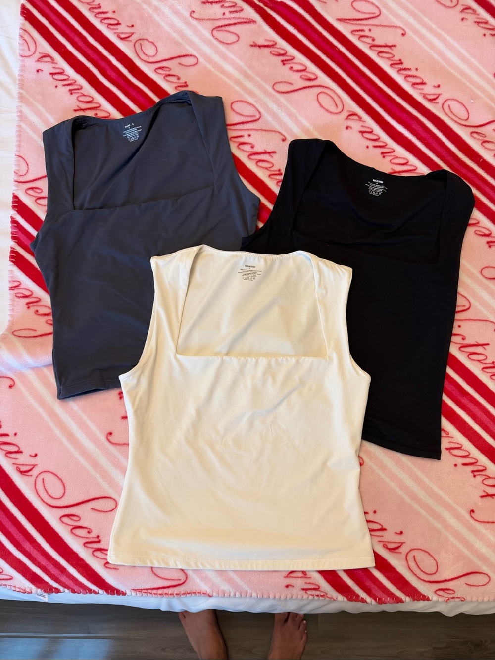Set of 3 Square-Neck Tank Top - Black, White, Blue